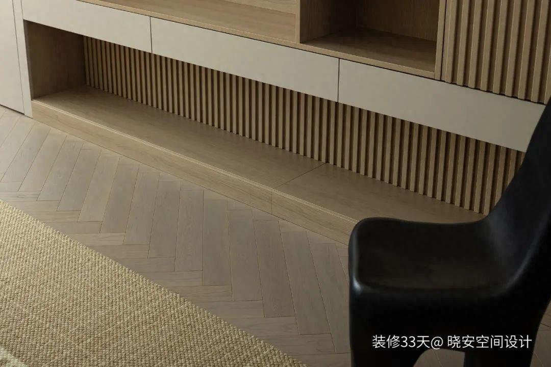 厨房开合自如，电视墙隐形门，现代质感三室