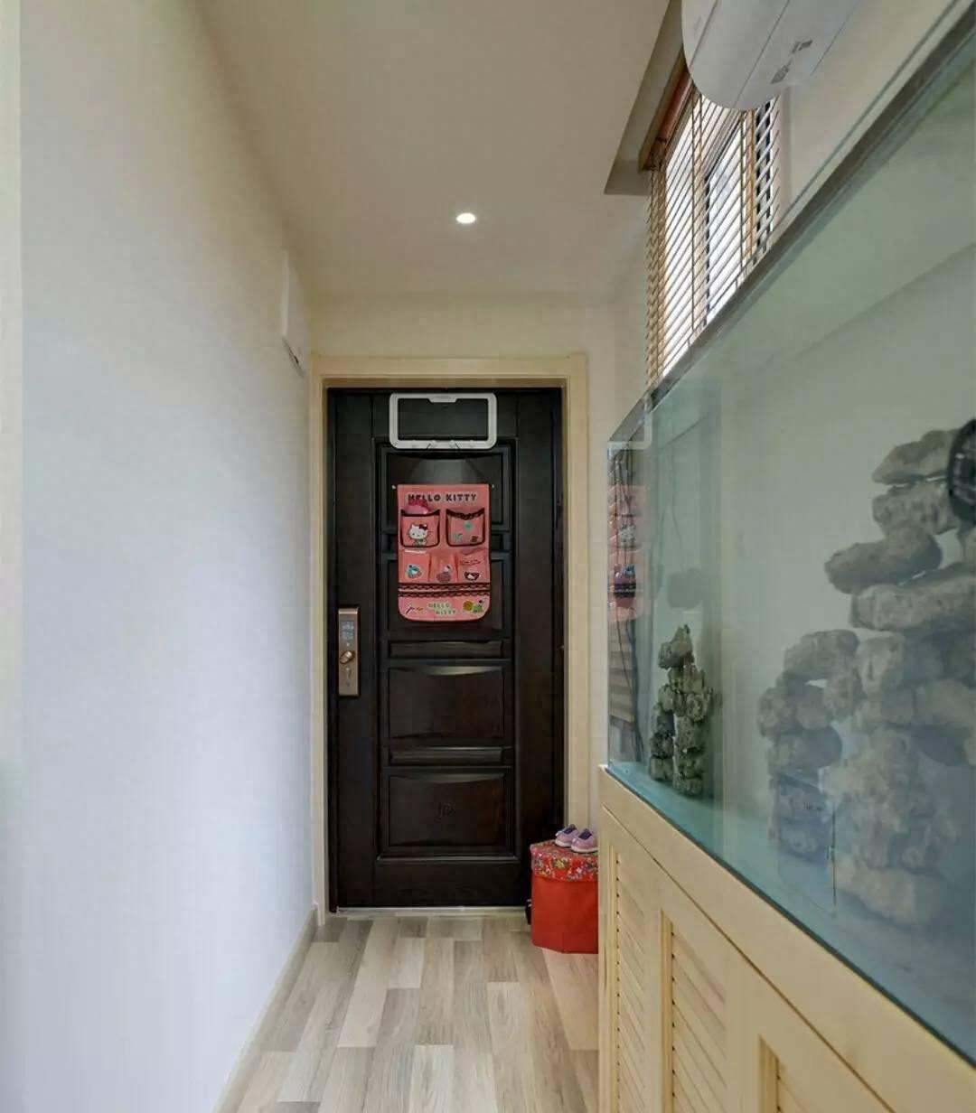 门与门套，一定要相同颜色吗？