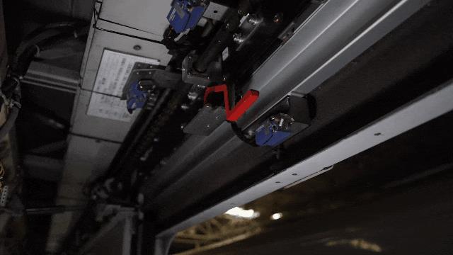 气动门改电门：上海地铁改造部分老车型车门 提升运营可靠性