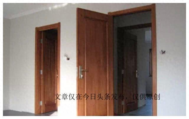 先装门还是先铺地板，听完老师傅介绍，才知道原来一直装错了