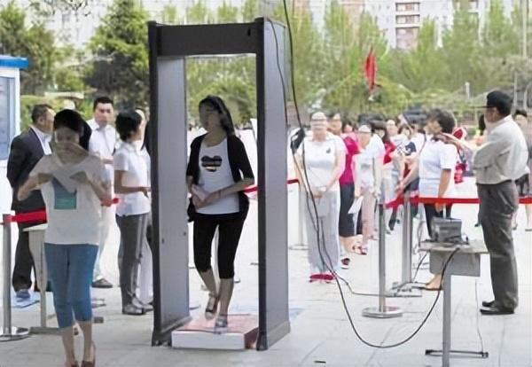 安检门只能在公共场所用做安检使用吗？