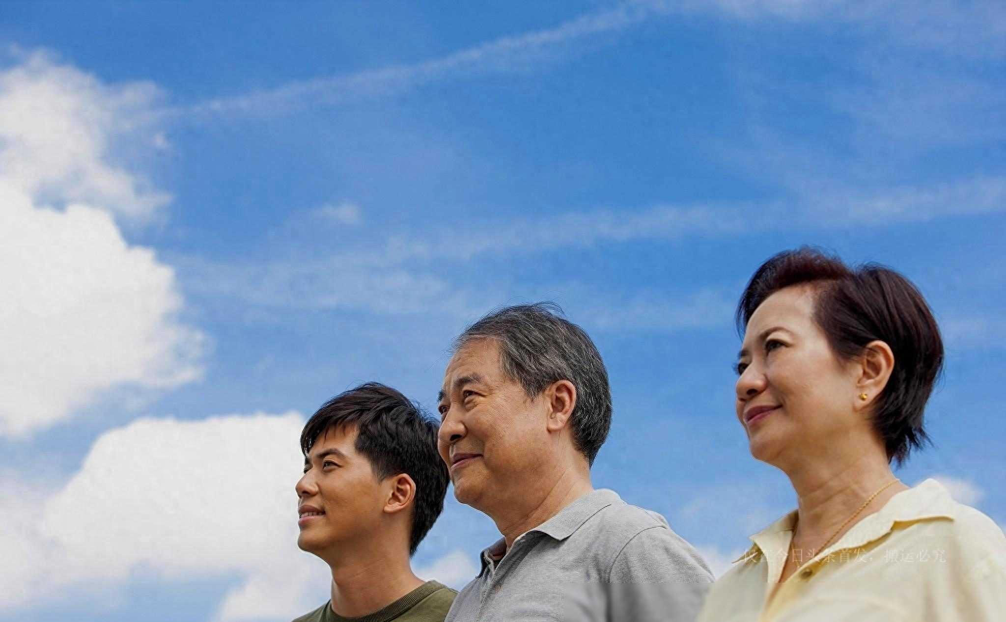 暑假探亲遭遇儿媳“闭门羹”，五天厨房门紧闭，我心碎离场！究竟