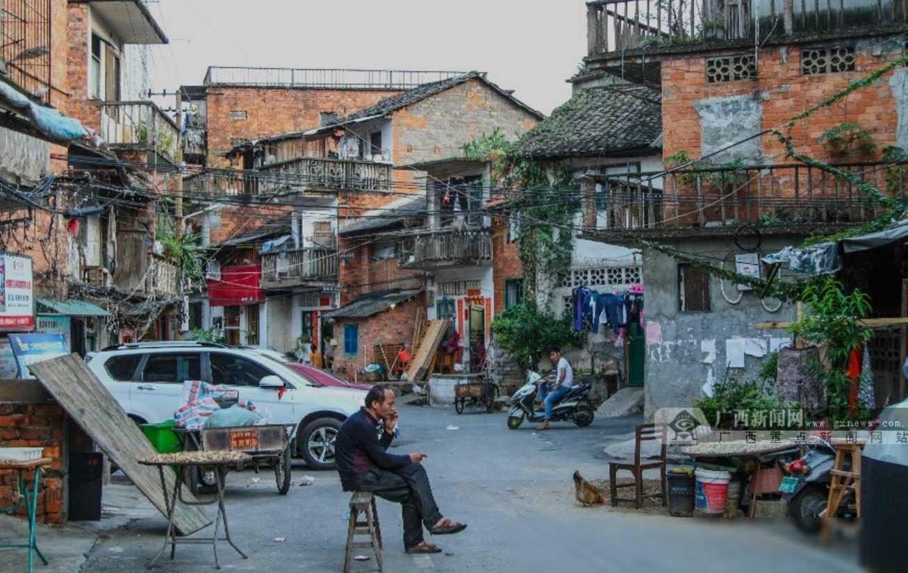 暑假探亲遭遇儿媳“闭门羹”，五天厨房门紧闭，我心碎离场！究竟