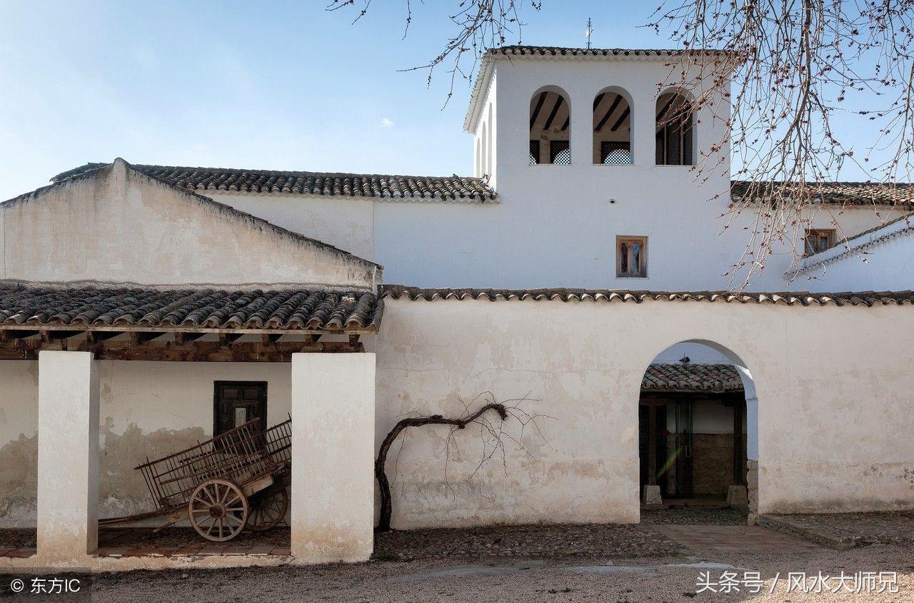 家居风水布局禁忌，建议鞋柜放于经常出入的门口处