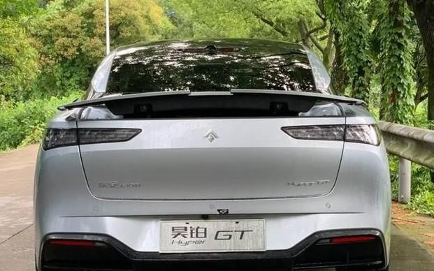 昊铂GT功能解读：智能语音支持连续对话，电动门“炫酷”