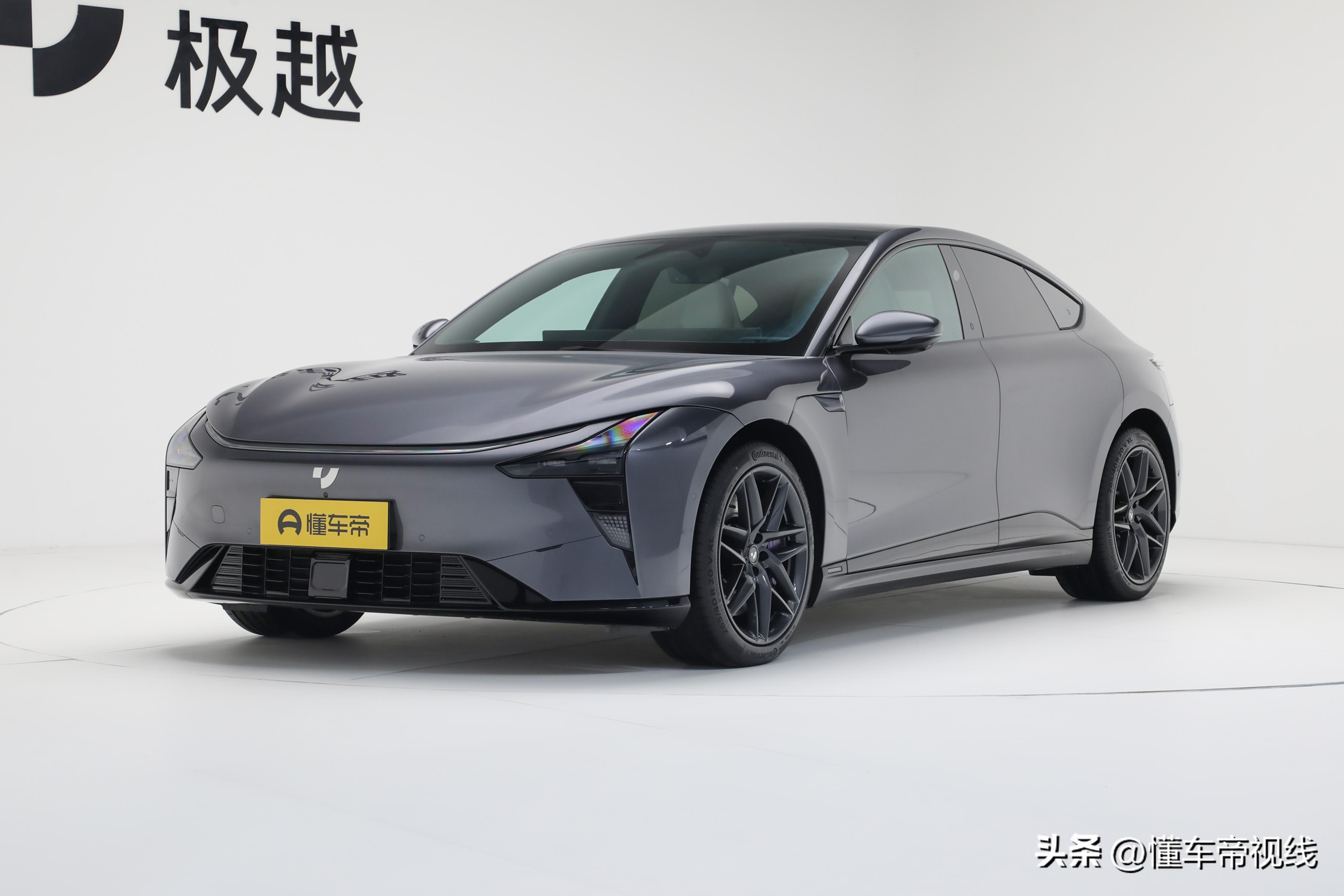 新车｜配电动门/特斯拉Model 3同级，极越07静态实拍，下半年上市