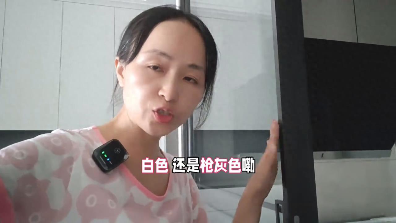 廚房門選不好，拉垮整個傢的效果，使用起來也超級不方便