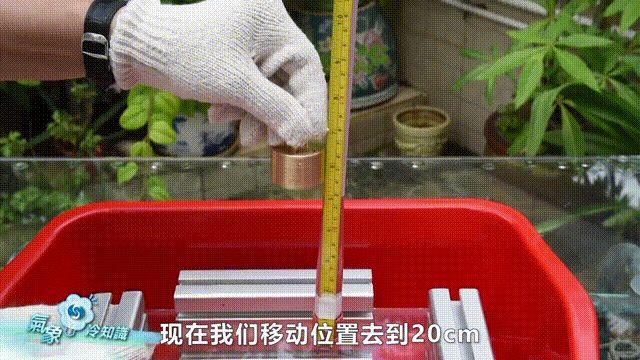 臺風天在窗戶貼“米”字形膠帶，管用嗎？科普來瞭！