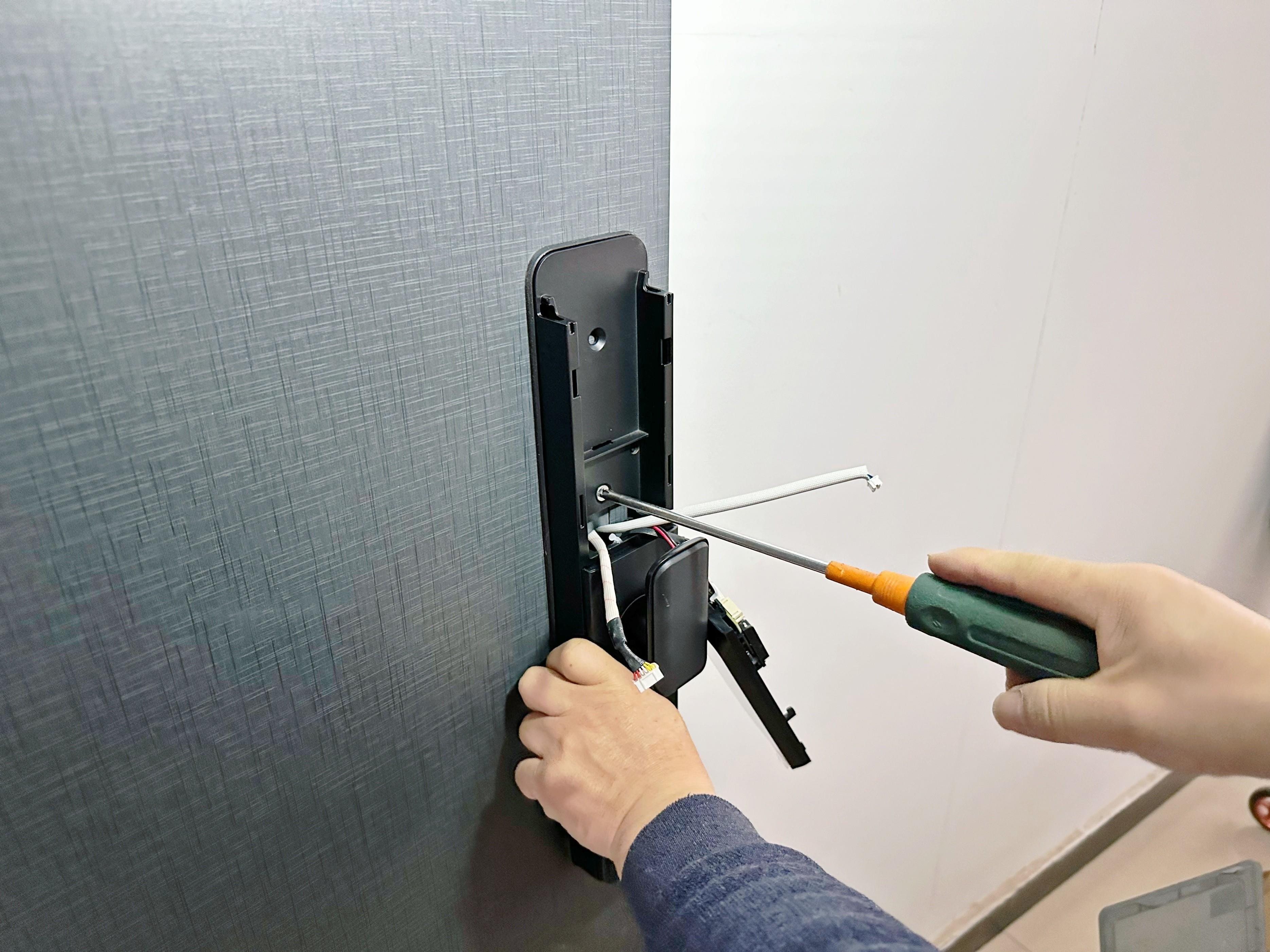 After replacing 10 smart locks, I realized: 5 types of smart locks are too difficult to use if \"don\'t ask for them for free\"