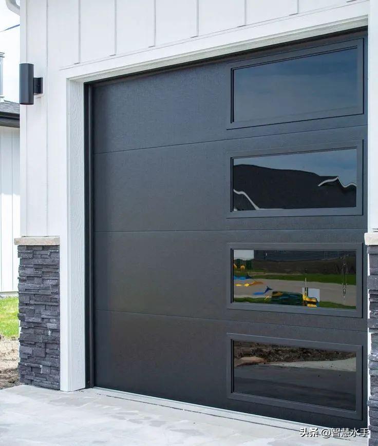 Warmth both in and out – garage door design style