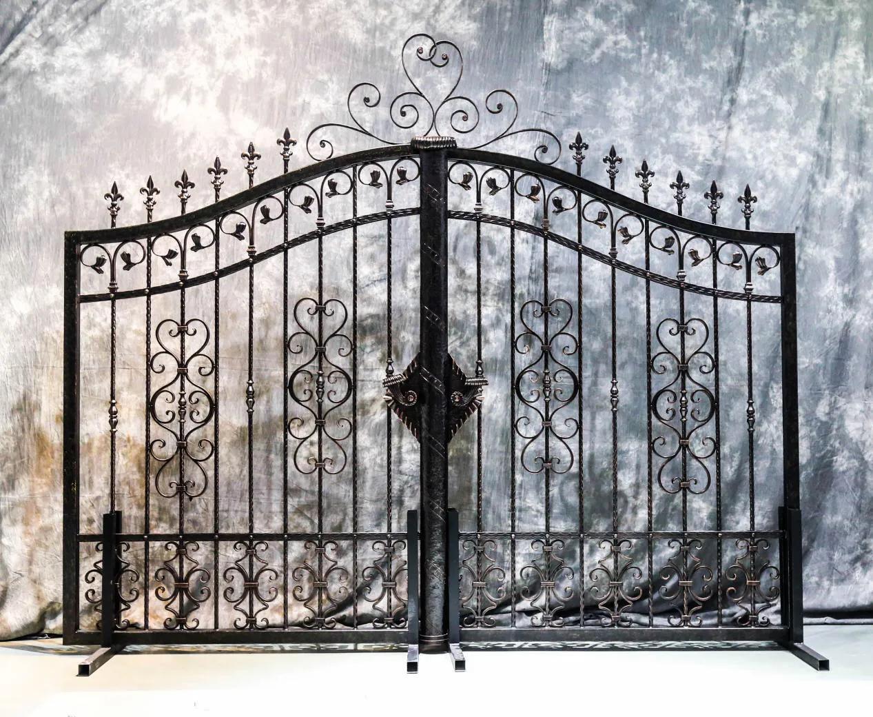 Simple style wrought iron gate