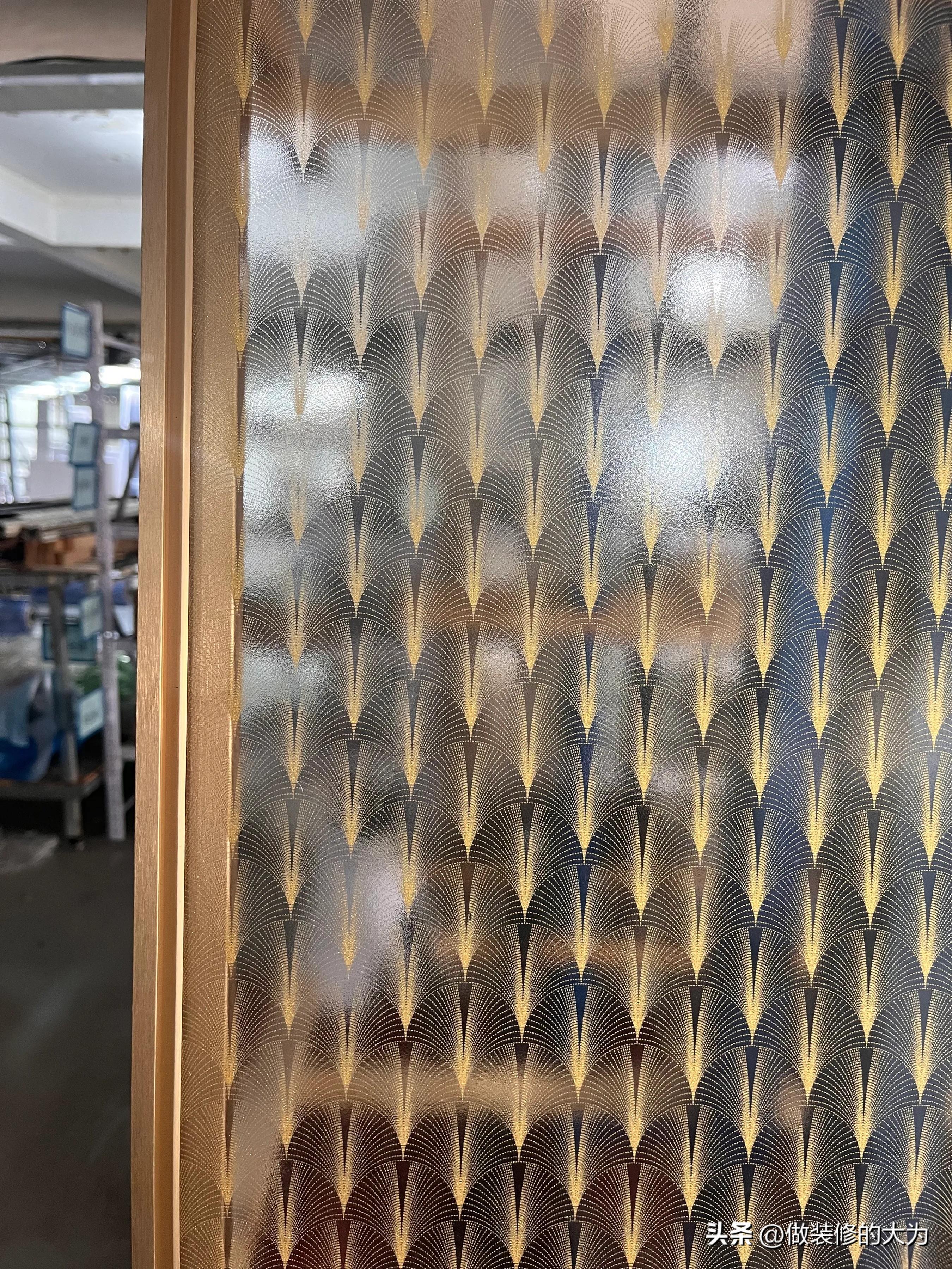 How to choose the perfect system sliding door priced at 500-5000 yuan/square meter?