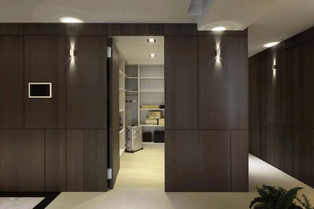 These invisible doors can\'t be found unless you look carefully.