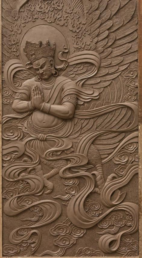 The birth of a bronze door handed down from ancient times