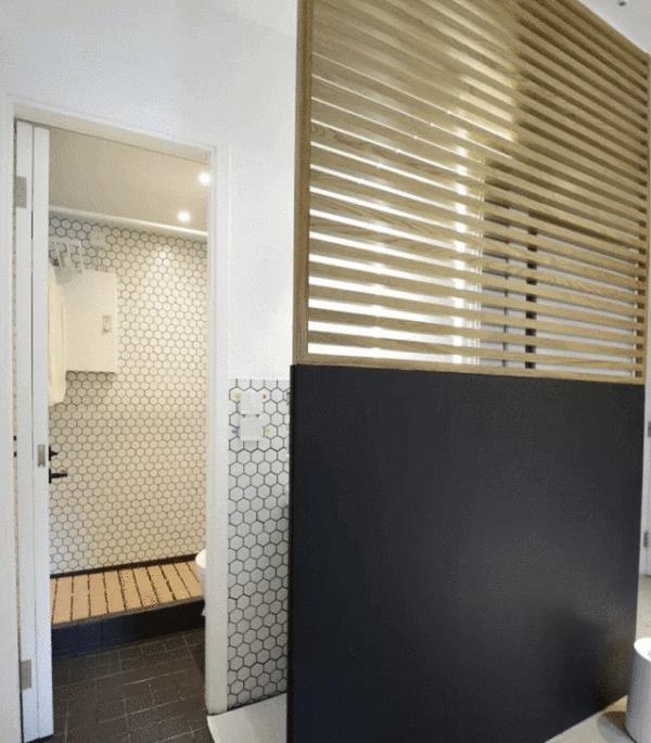 Are folding doors useless, or are they really practical?