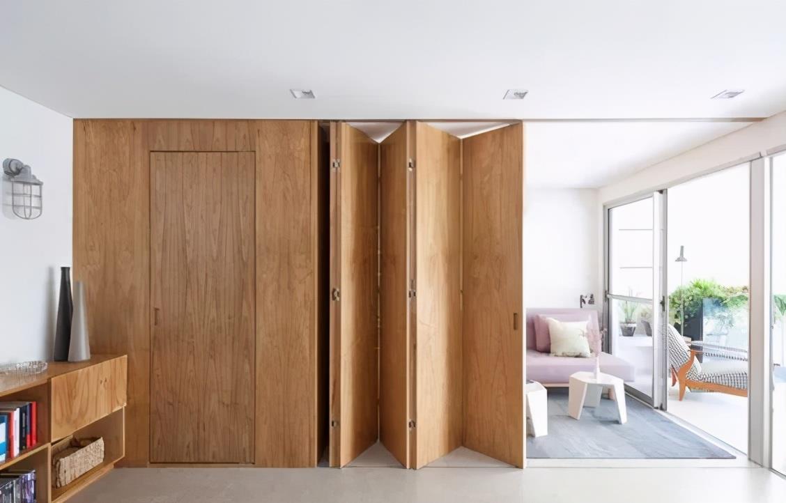 22 invisible door designs that double the appearance of your home