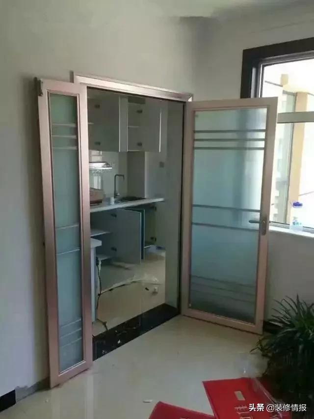 Nowadays, double and double doors are popular in kitchens! It doesn’t take up space and is beautiful. Smart people have already installed it secretly.