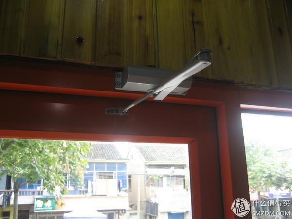 Practical new gadget, semi-automatic (manual) sliding door exterior pneumatic door closer