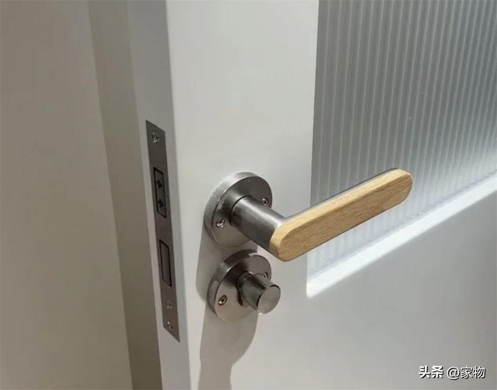 If you want to install the bathroom door beautifully, I suggest you stick to these 6 installations and 6 not installations. The effect will be too great after installation.