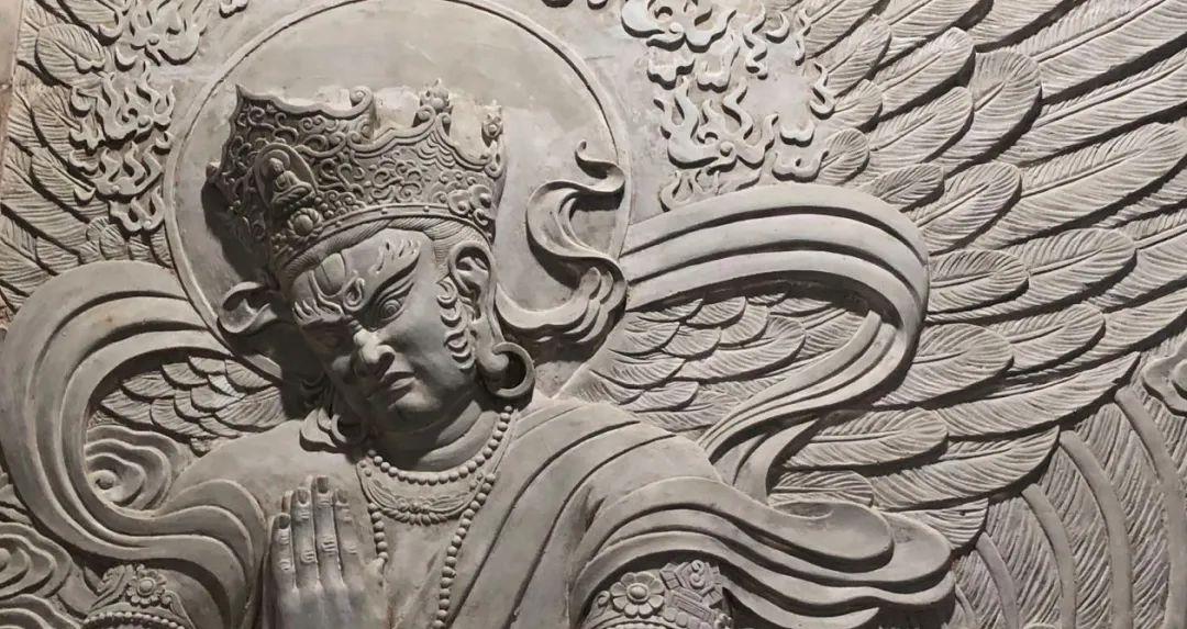 The birth of a bronze door handed down from ancient times