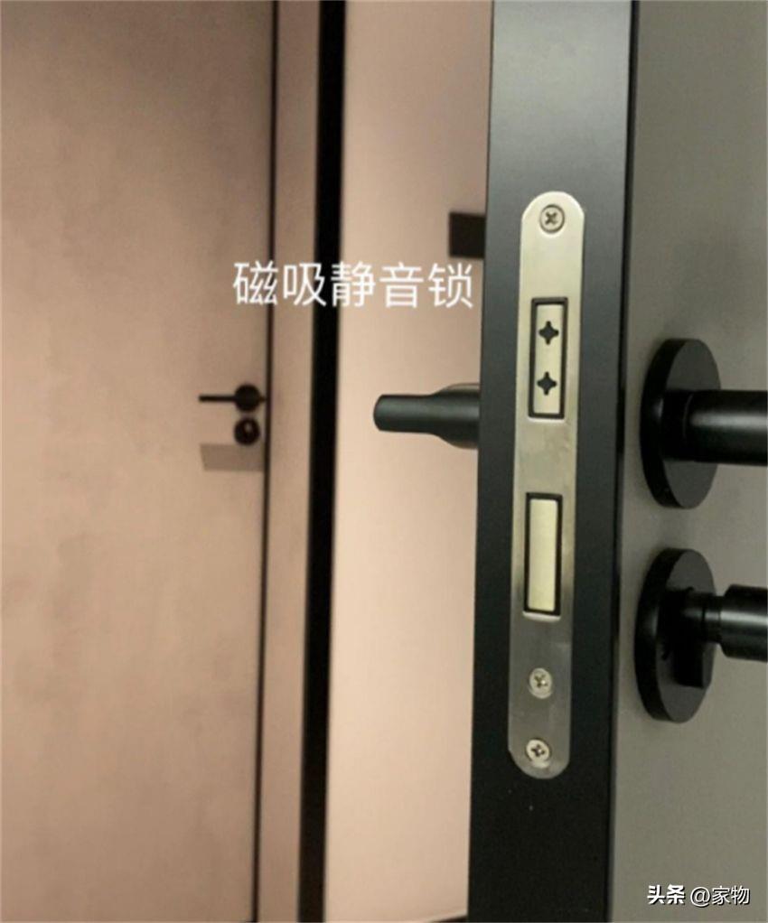 Why have solid wood doors been gradually left out in recent years, while \"aluminum wooden doors\" have become more and more popular?