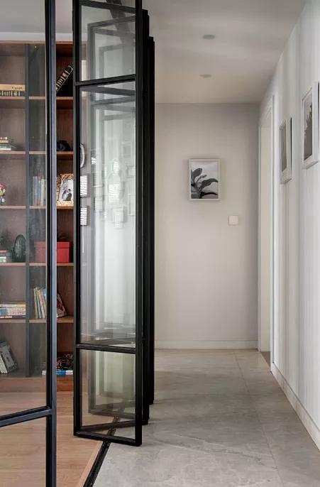 Good news for small apartments, practical and beautiful folding doors are becoming more and more popular