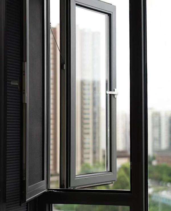 Just do this if you don’t want to seal off the balcony, and the effect will be good!