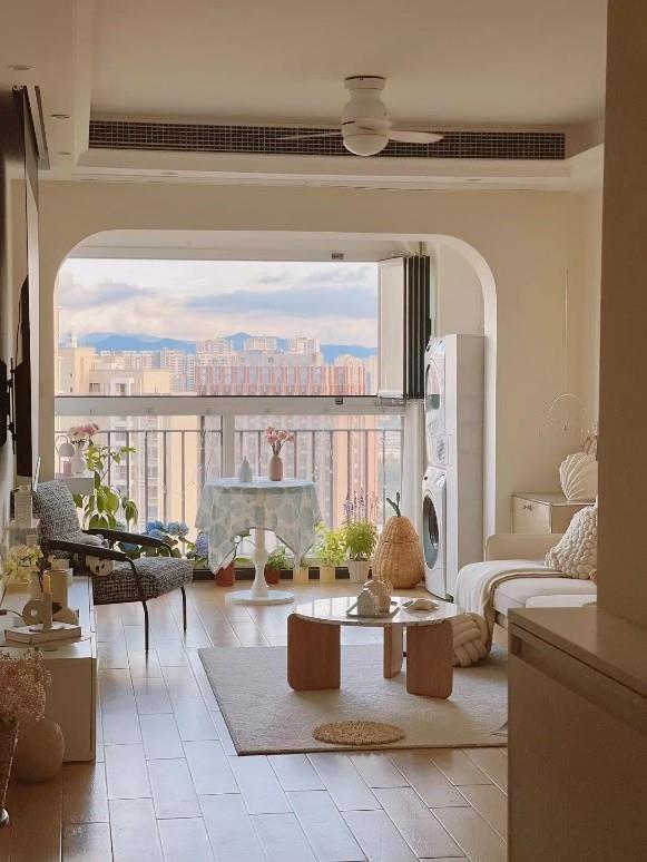 Just do this if you don’t want to seal off the balcony, and the effect will be good!