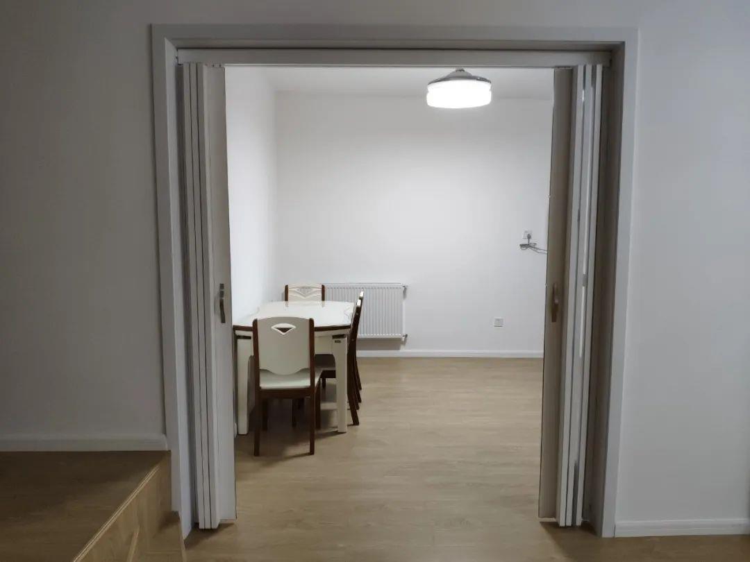 The bathroom is too small and the toilet is blocking the door? Try folding doors to save space and be practical