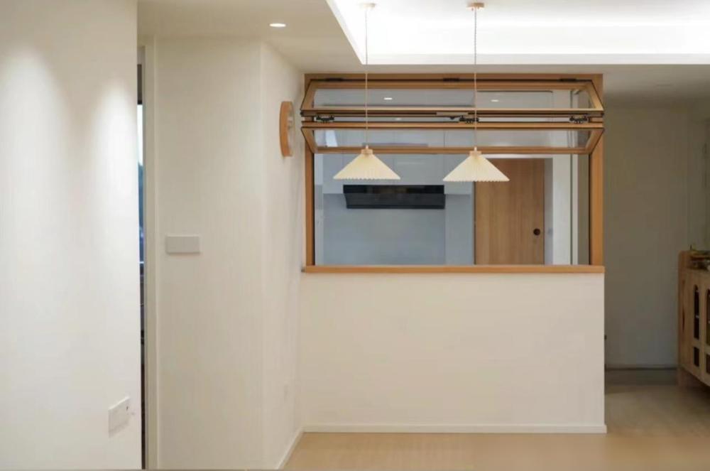 Decoration, how should the kitchen door be installed?