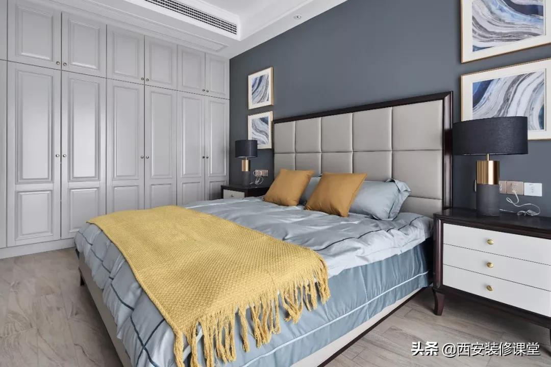 Customized wardrobe doors, which one looks better?