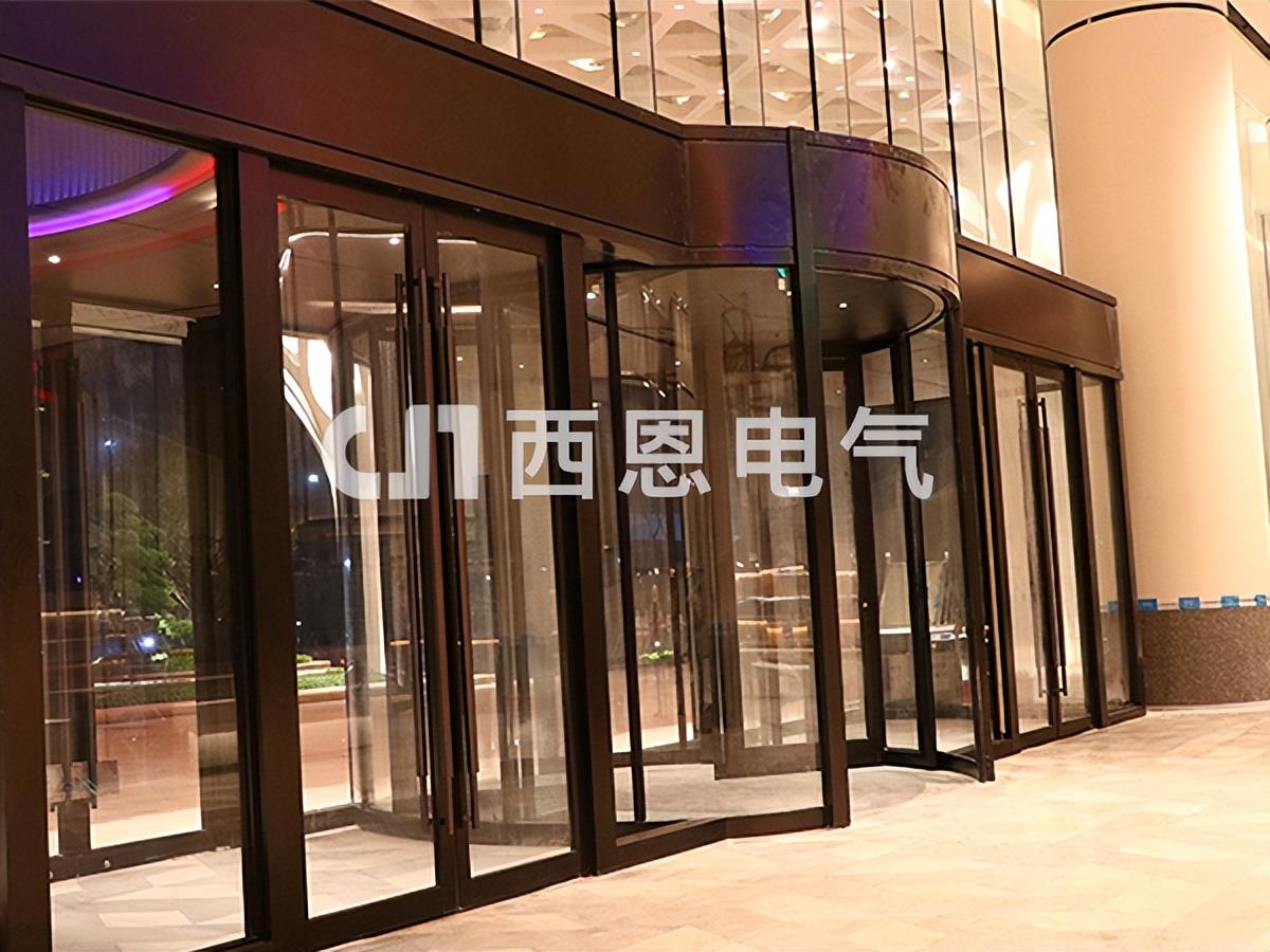 Classification and daily maintenance of hotel revolving doors