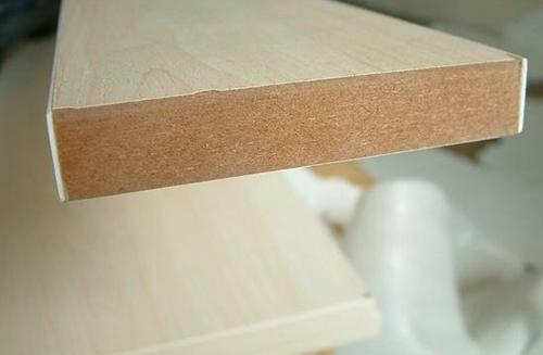 What material is best for wardrobe doors? I listened to the advice of friends who have been shopping guides and bought something that saves money and is durable.
