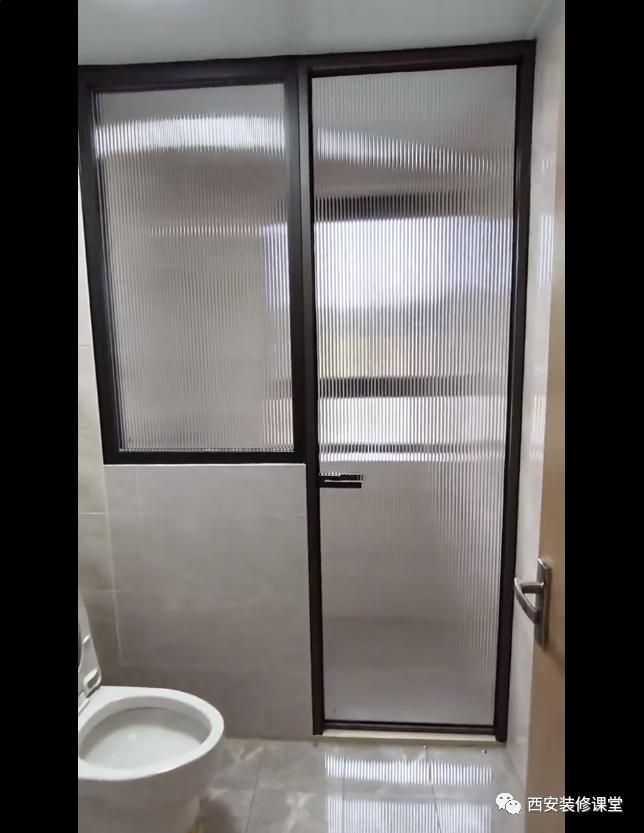 Bathroom door and window to meet lighting and space value