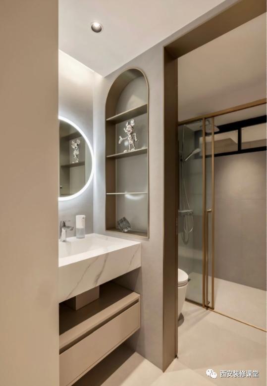 Bathroom door and window to meet lighting and space value