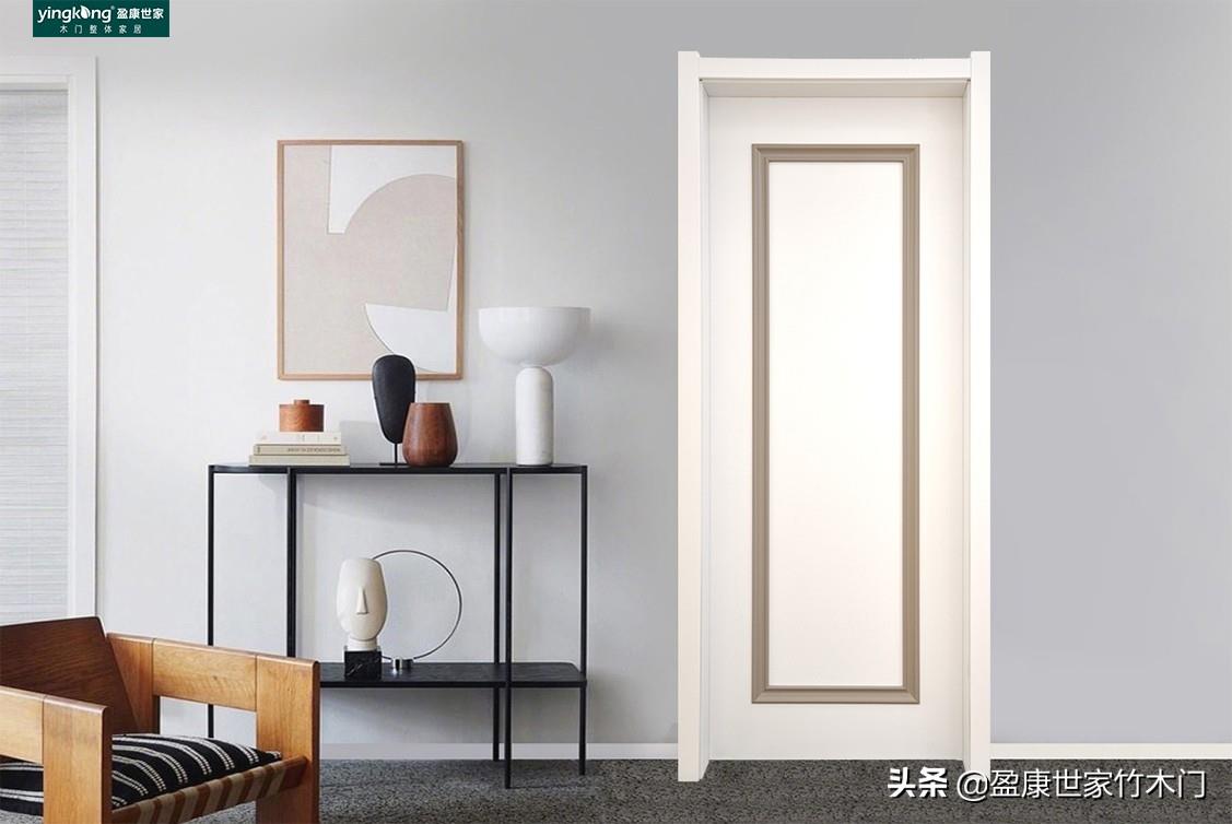 Which is better, aluminum wood door or solid wood door? What are the pros and cons?