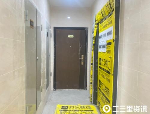 Tracking｜Privately changing the entrance door affects the entry and exit of neighbors. After Ersanli reported it, it has been changed back to the original