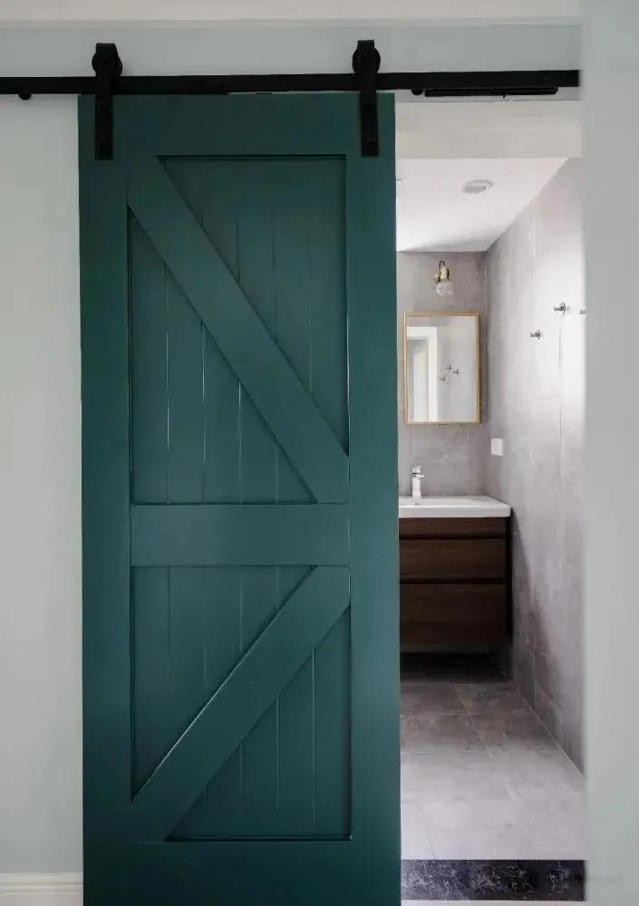 The barn door that debuted in the C position starts with appearance and is loyal to practicality. You can also have it
