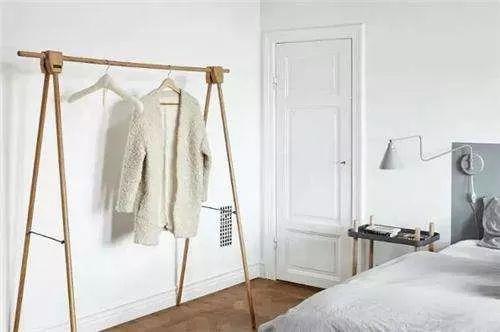 Solid wood door? Painted doors? Let me reveal to you how to choose the type of wooden door