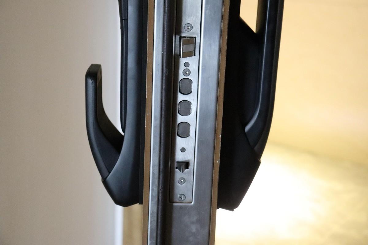 What is the difference between a smart door lock that costs a few hundred yuan and one that costs a few thousand yuan? The boss who sells locks: They are all C-level lock cylinders
