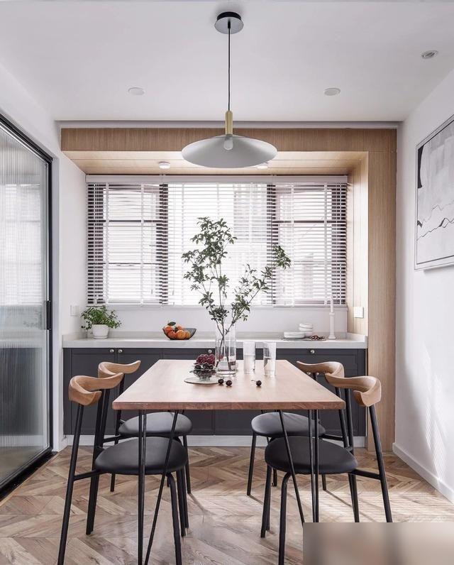 99 square meters, comfortable Nordic style, sliding door design in the dining and kitchen area, bringing love and sunshine home