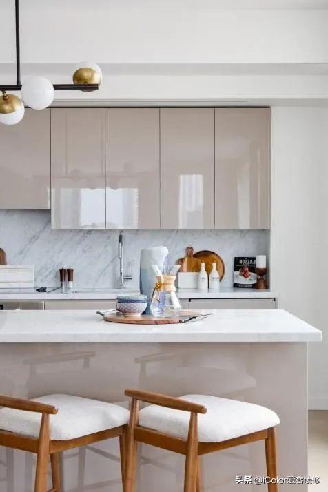 What material is best for kitchen cabinet door panels? The right choice will make you fall in love with cooking