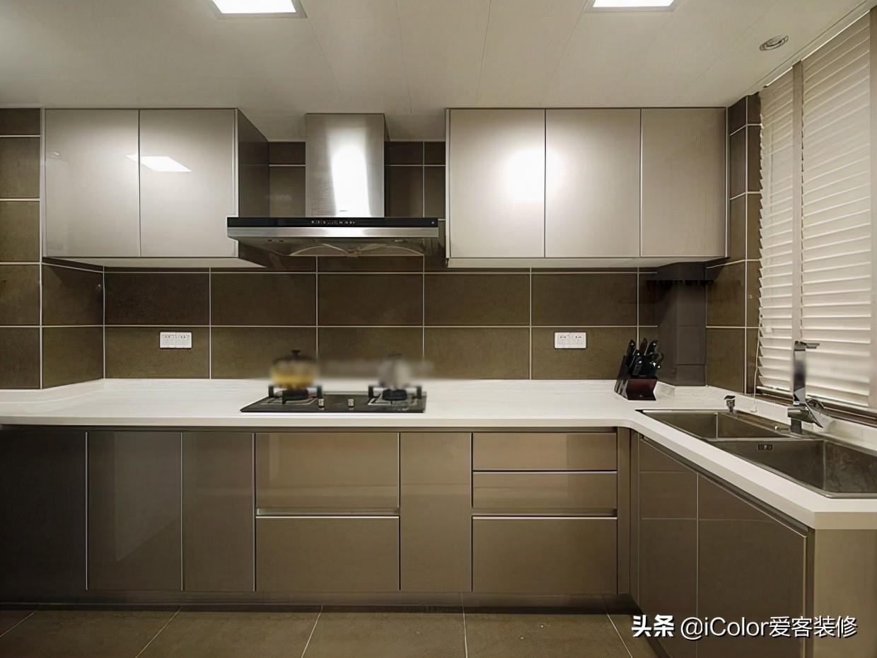 What material is best for kitchen cabinet door panels? The right choice will make you fall in love with cooking