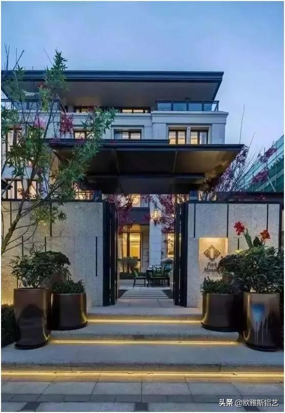 \"Decoration Knowledge\" Cast aluminum doors VS copper doors, who is your \"front door\"?