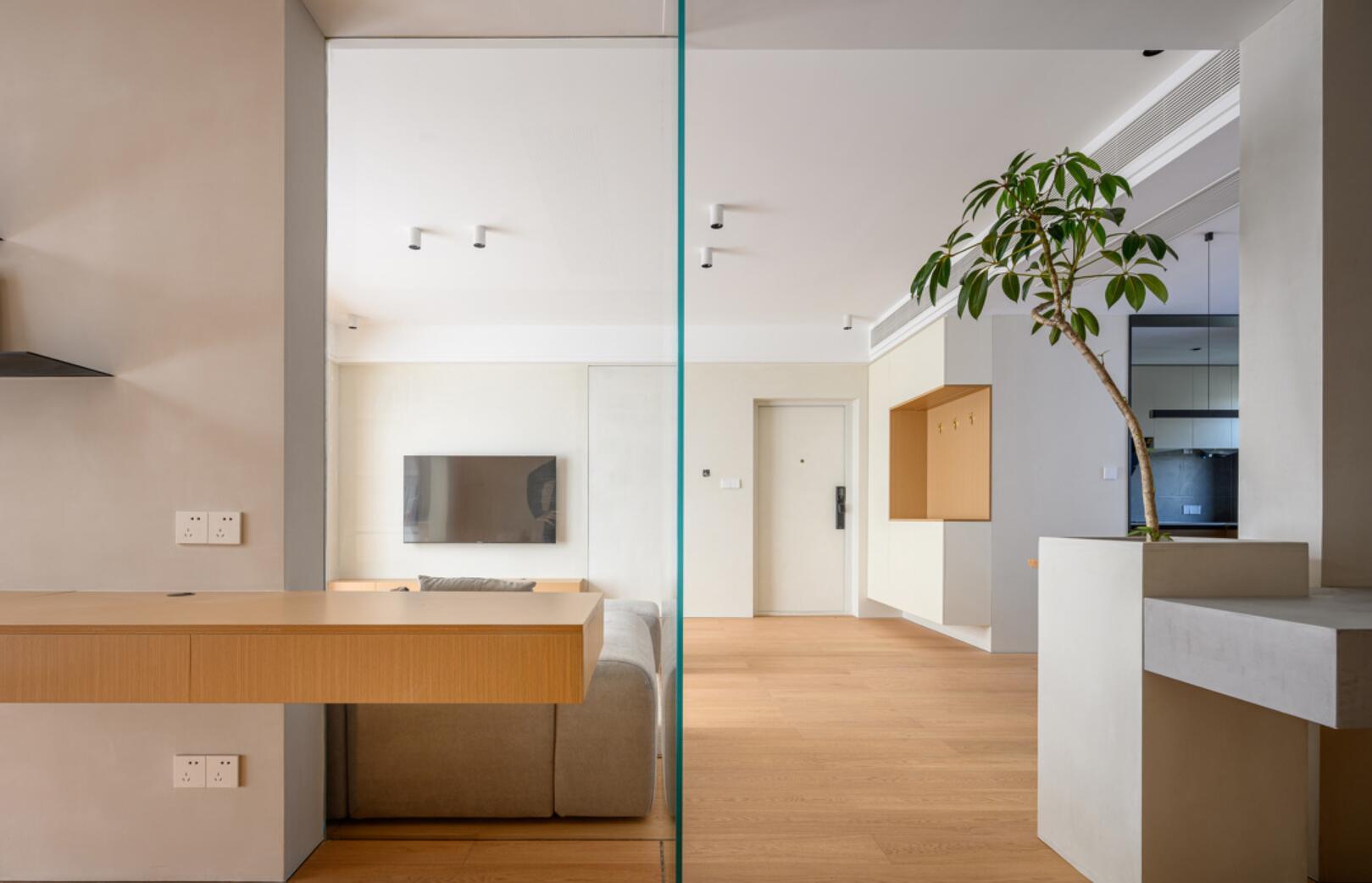 No wonder no door covers are needed in decoration nowadays! After seeing her 130㎡ home, I realized how refreshing it is