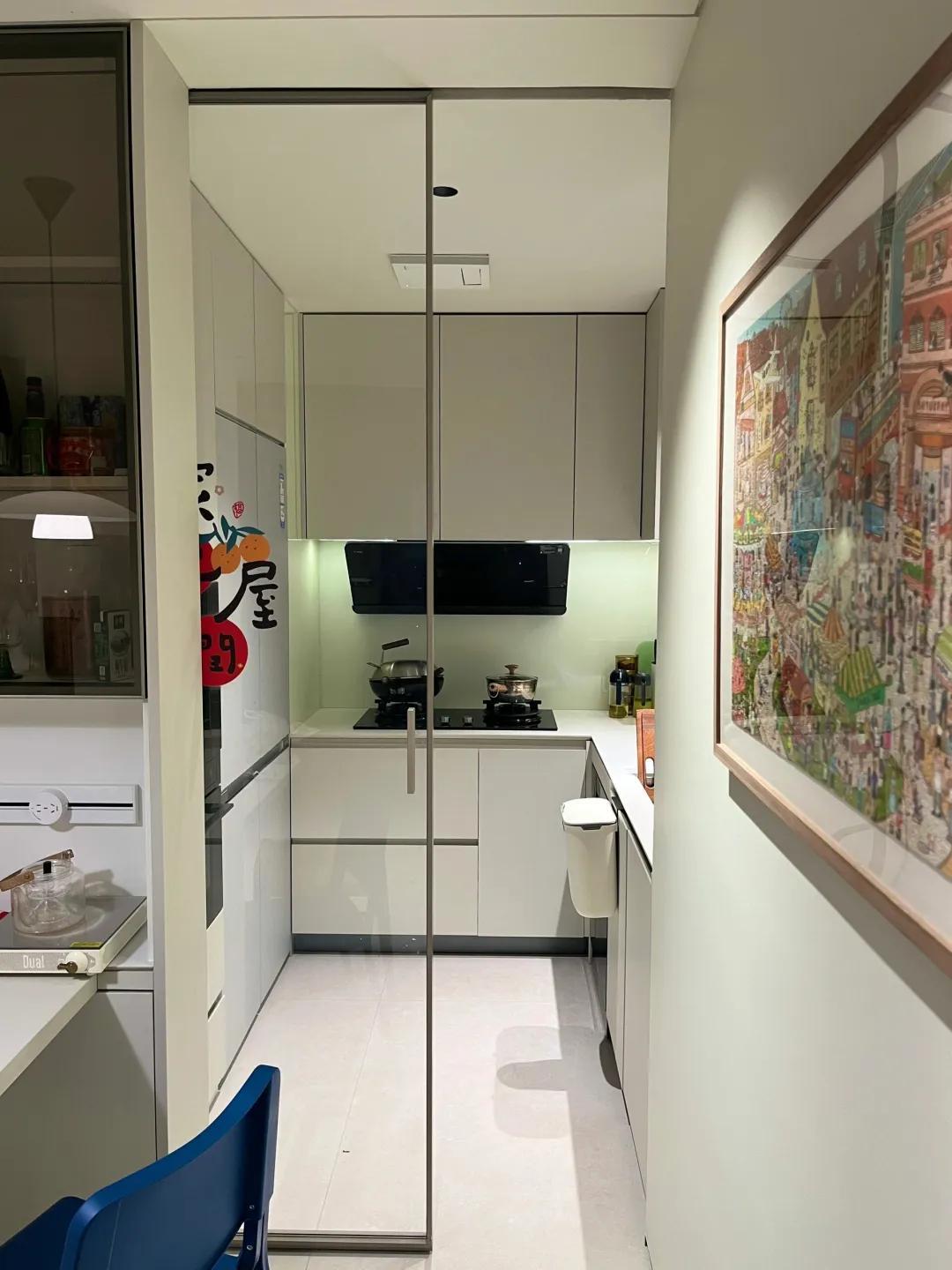 An article to understand: What kind of door should be installed in the kitchen?