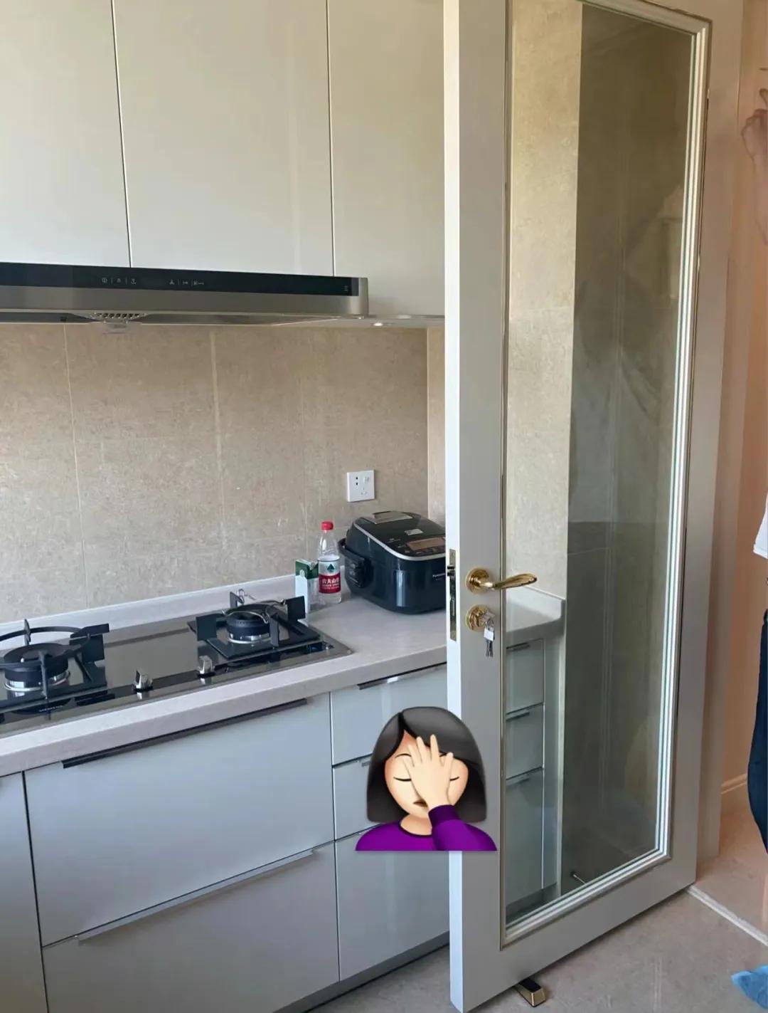 An article to understand: What kind of door should be installed in the kitchen?