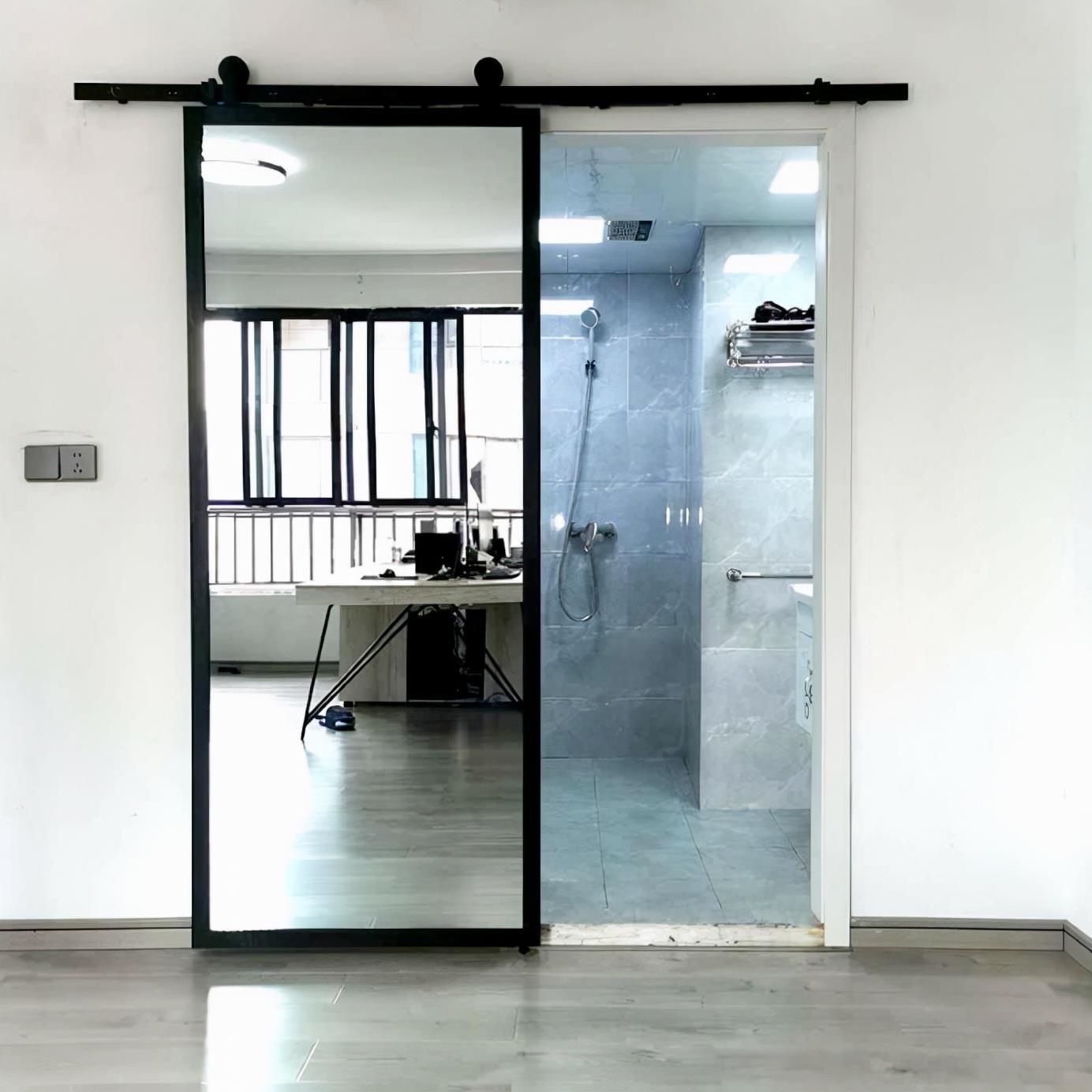 Choose sliding doors or folding doors? Try the new favorite decoration \"barn door\"