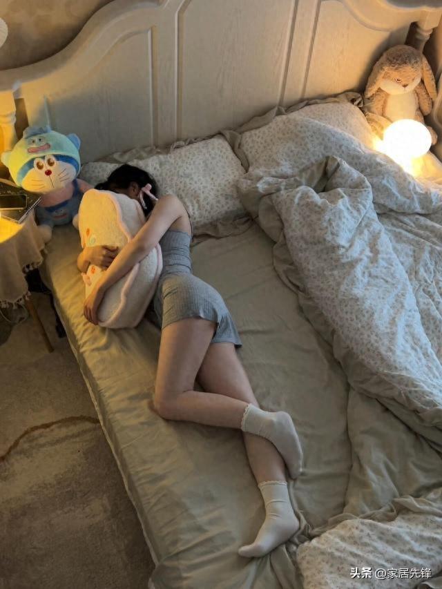 When sleeping, should you close the \"bedroom door\"? Not nonsense, but scientifically based