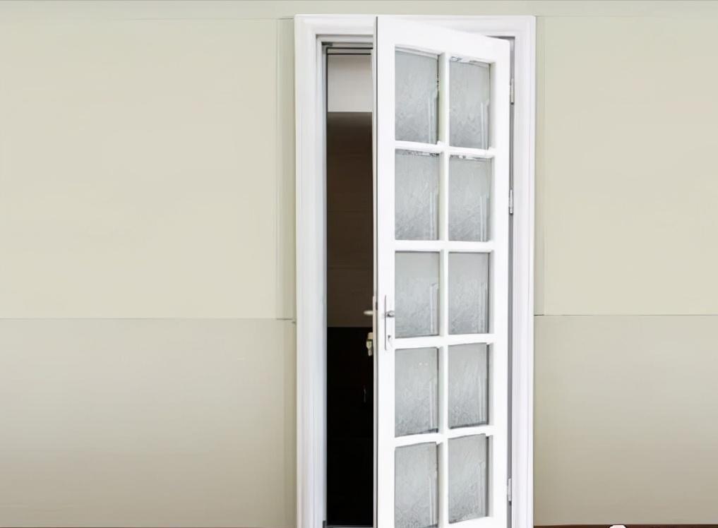 What kind of door is the most practical for a bathroom? Netizens have said that this kind of door is the most practical